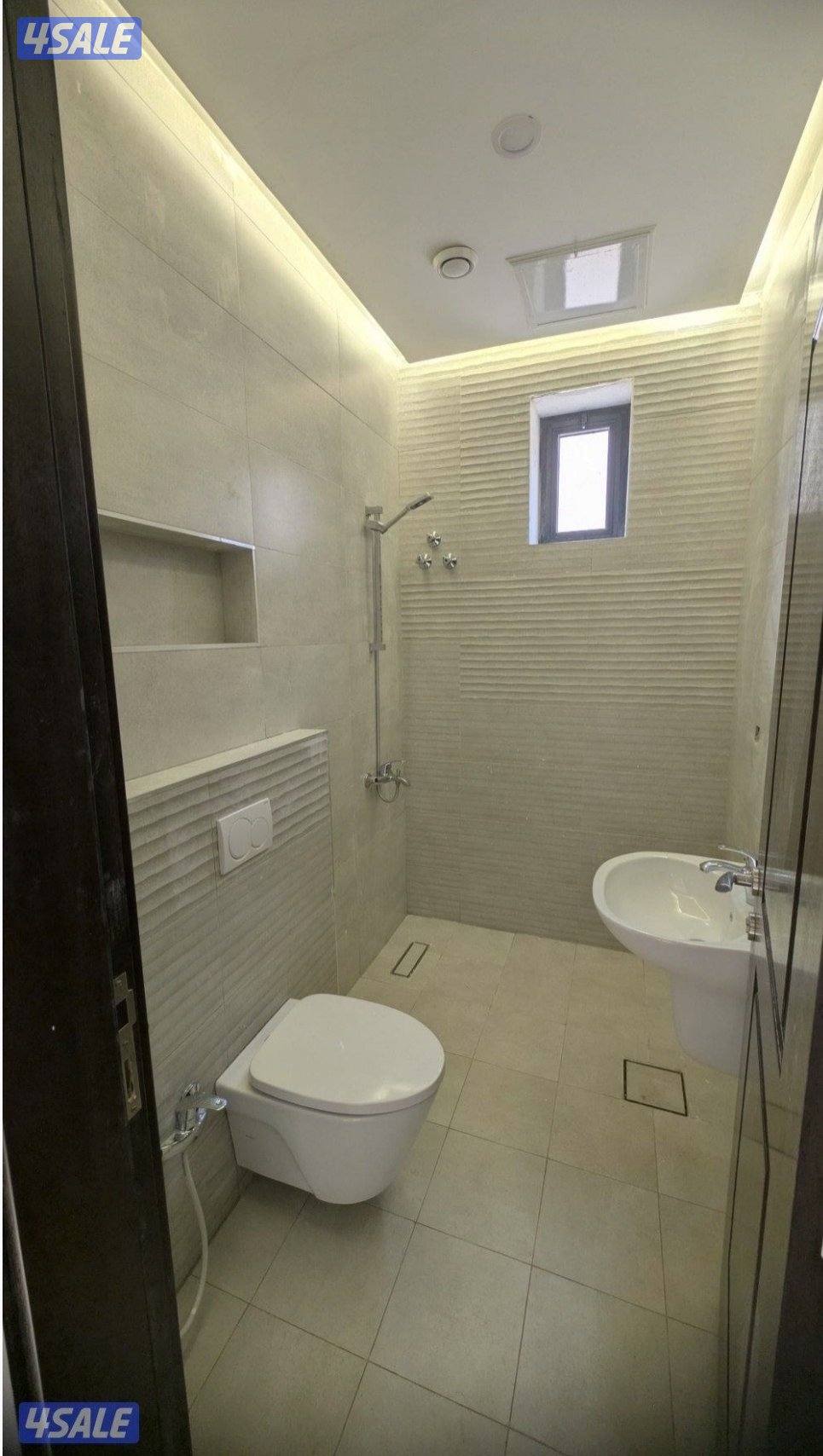 شقة للإيجار في المنقف3