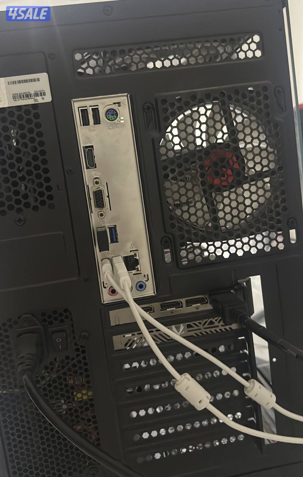 بي سي نظيف للبيع استعمال حشمة صارله 8شهور بس ما انكرف كرت الشاشة5060ti0