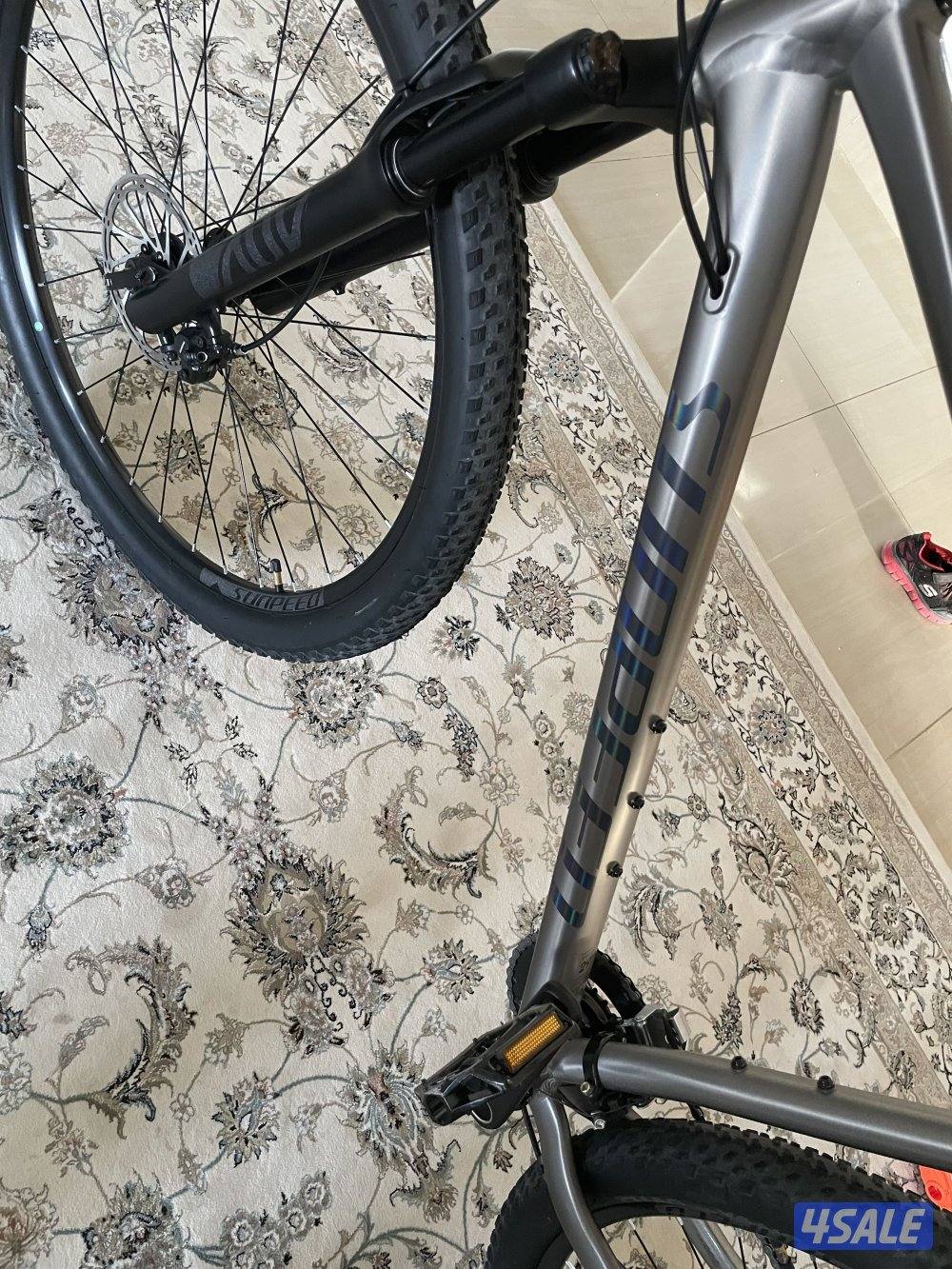 البيع قاري سنبيد حجم ٢٩ لارج، استخدام جم طلعه فقط. وكيلة MJsport5