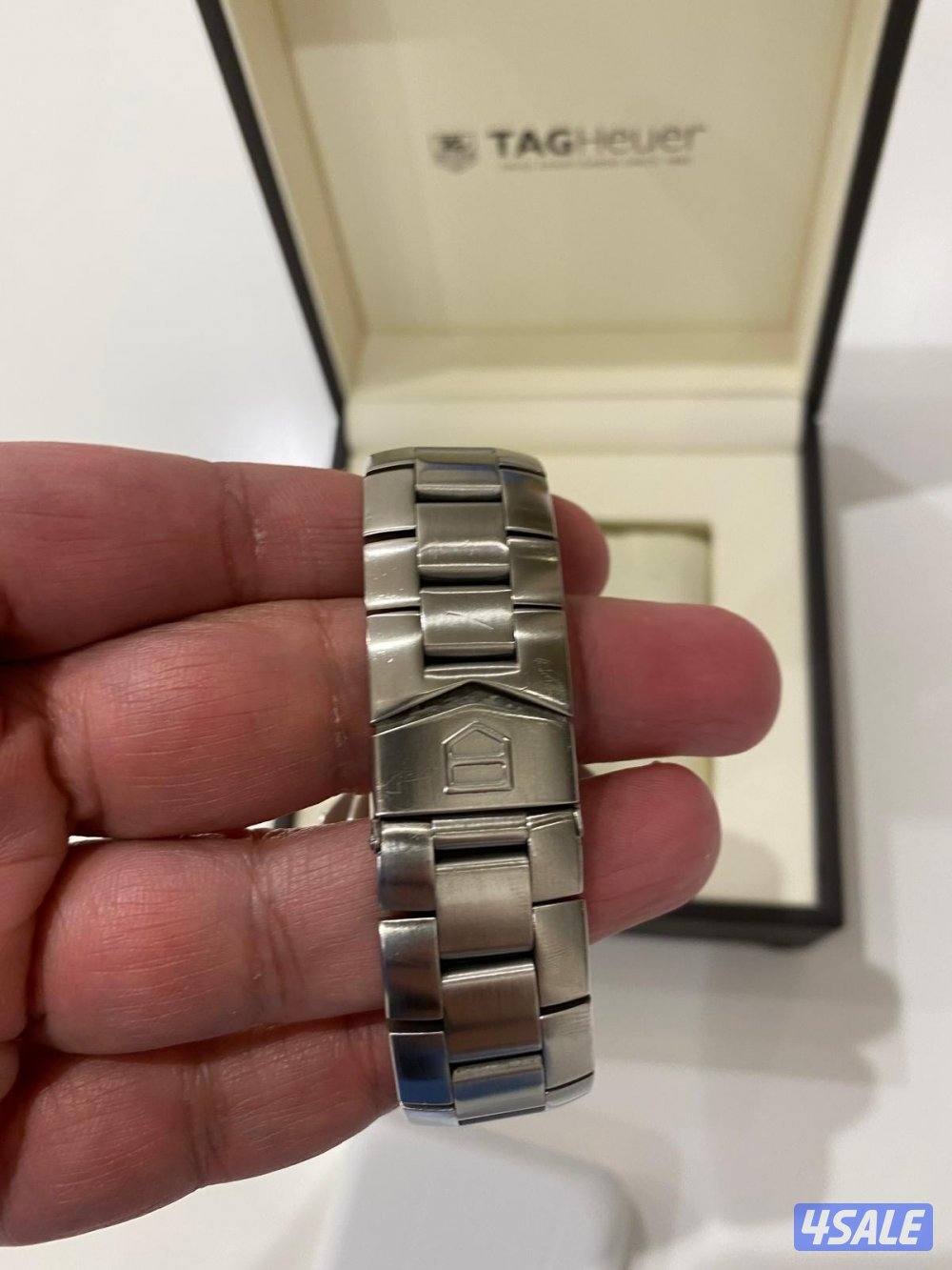 للبيع ساعة تاغ هيور4