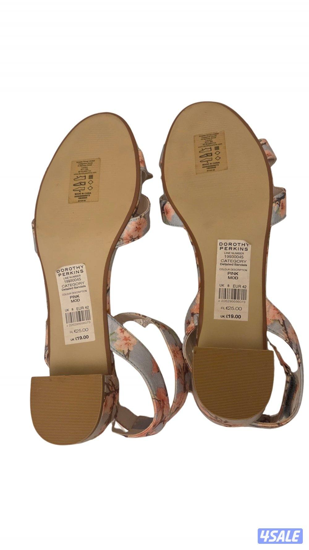 Blazer&Trousers&Sandlas all brand new price in caption7