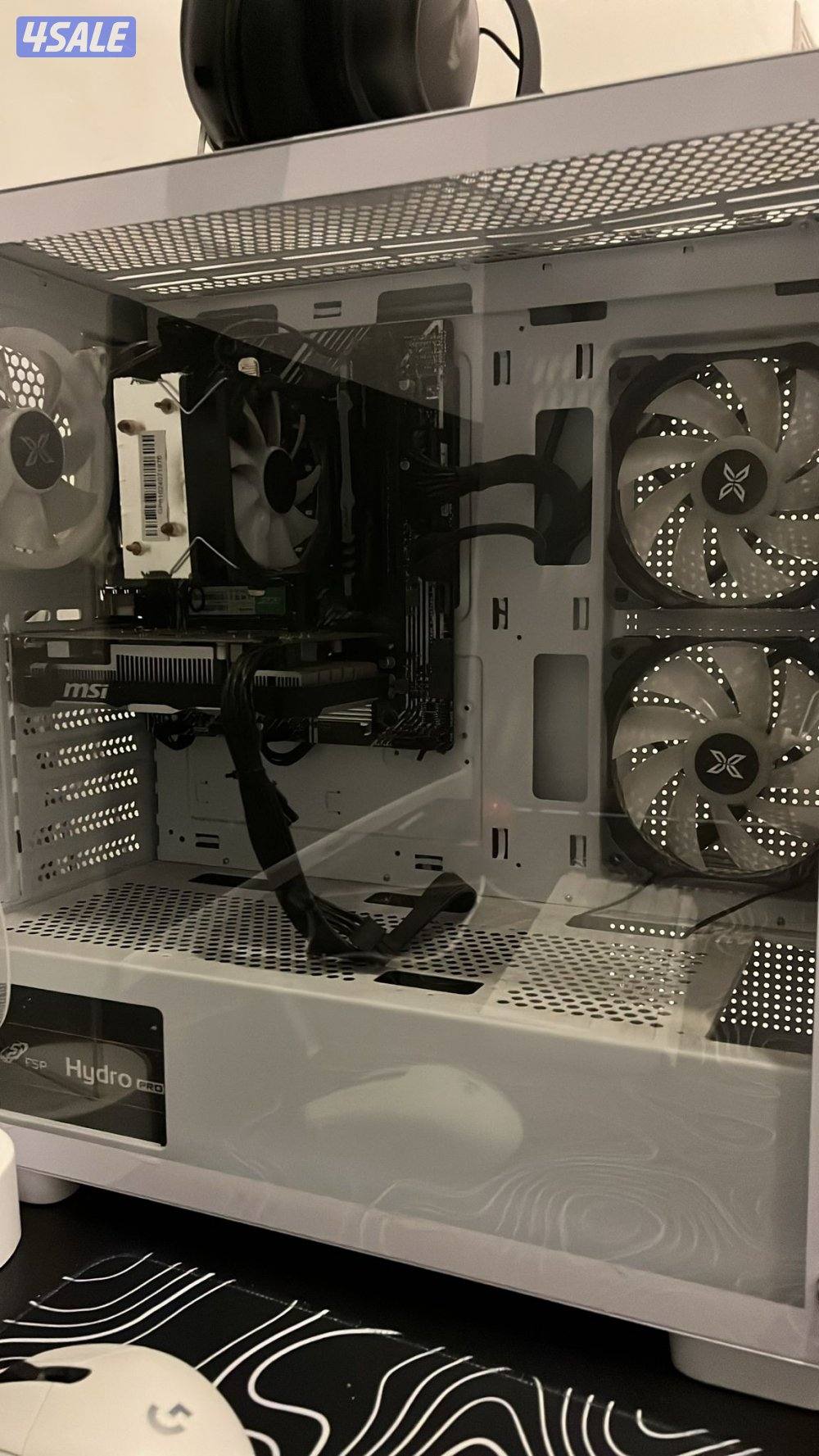 للبيع بي سي ماعندي علم عن مواصفاته يشغل ( فورت بجوده ممتازه )0