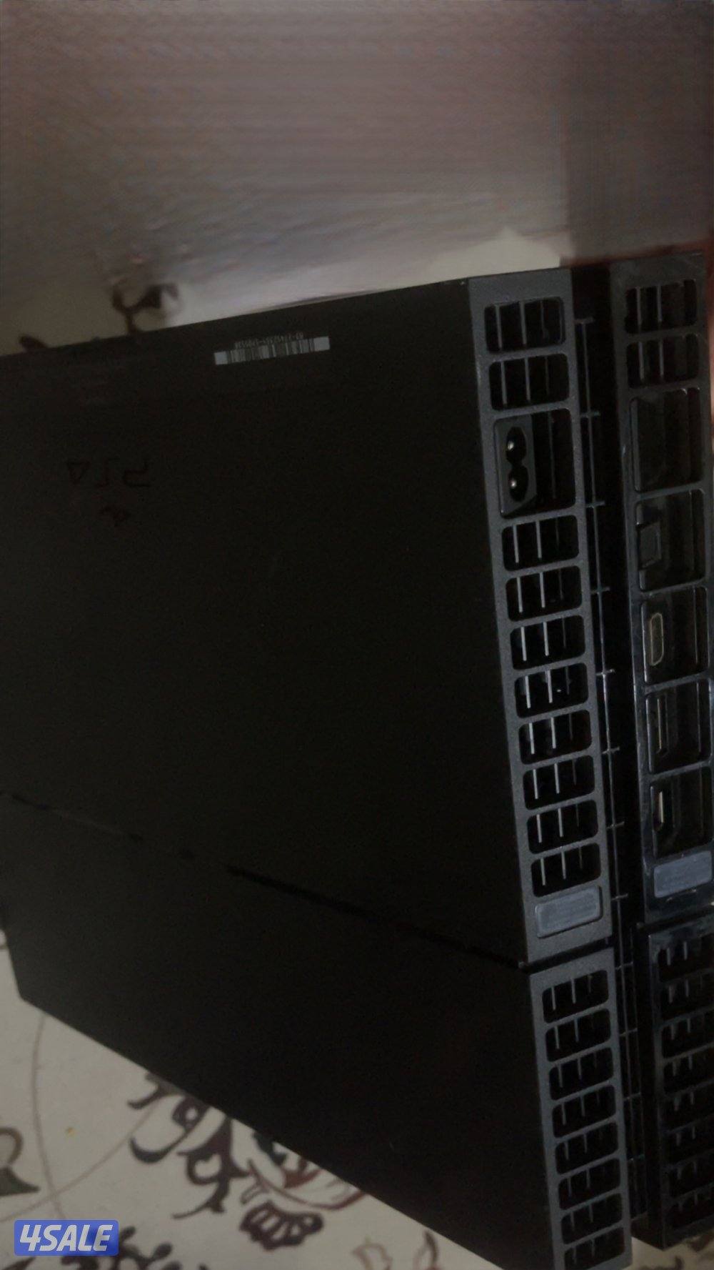 سوني 4 نسخه خاصه بحاله ممتازه جداً1