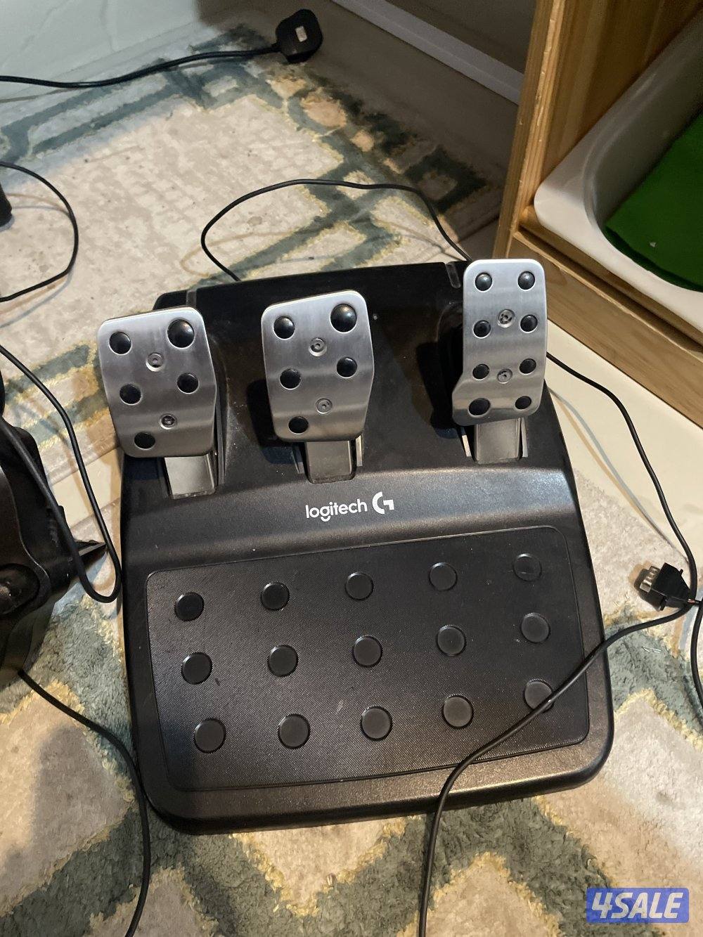 سكان سوني فايف مستعمل حاله جدا جيده قابل للتفاوض مع قير3