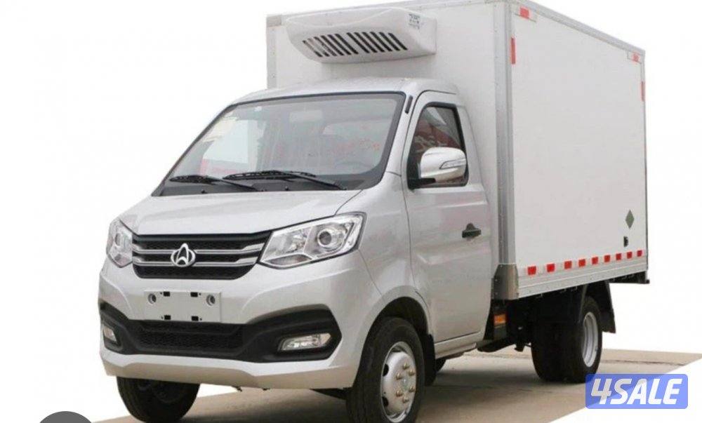 يبحث عن عمل0