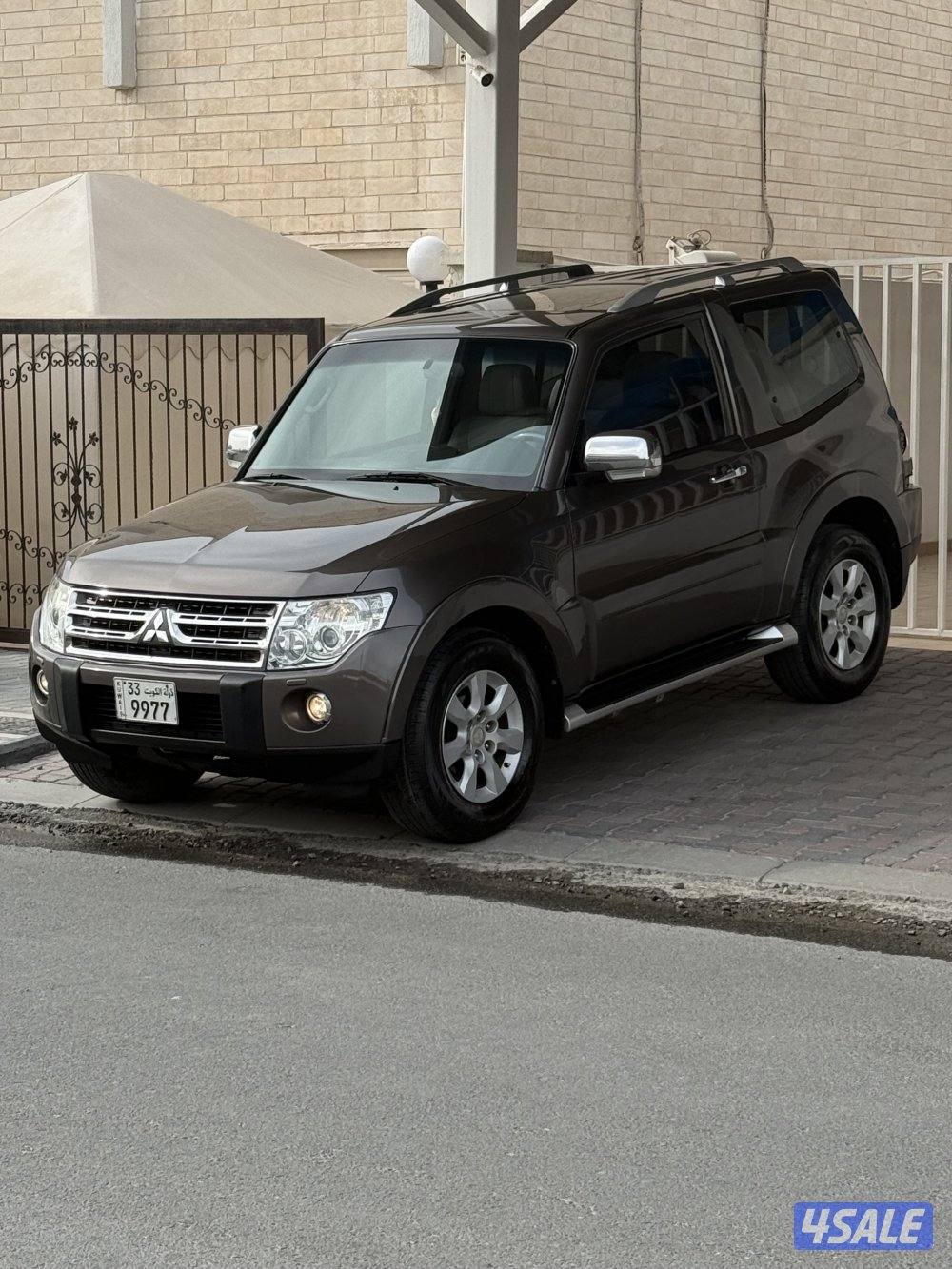 باجيرو باب واحد موديل 2009 ماشي 288 صبغ الوكالة شرط الفحص