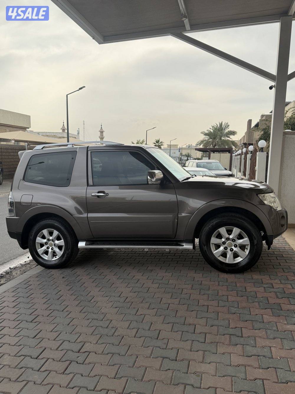 باجيرو باب واحد موديل 2009 ماشي 288 صبغ الوكالة شرط الفحص1