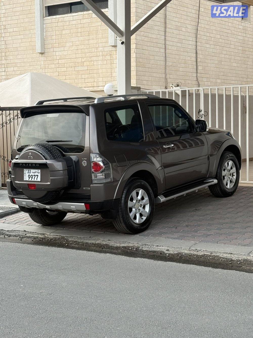 باجيرو باب واحد موديل 2009 ماشي 288 صبغ الوكالة شرط الفحص2