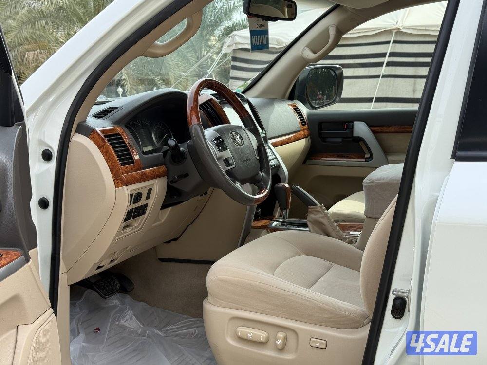 للبيع لاند٢٠١٢0