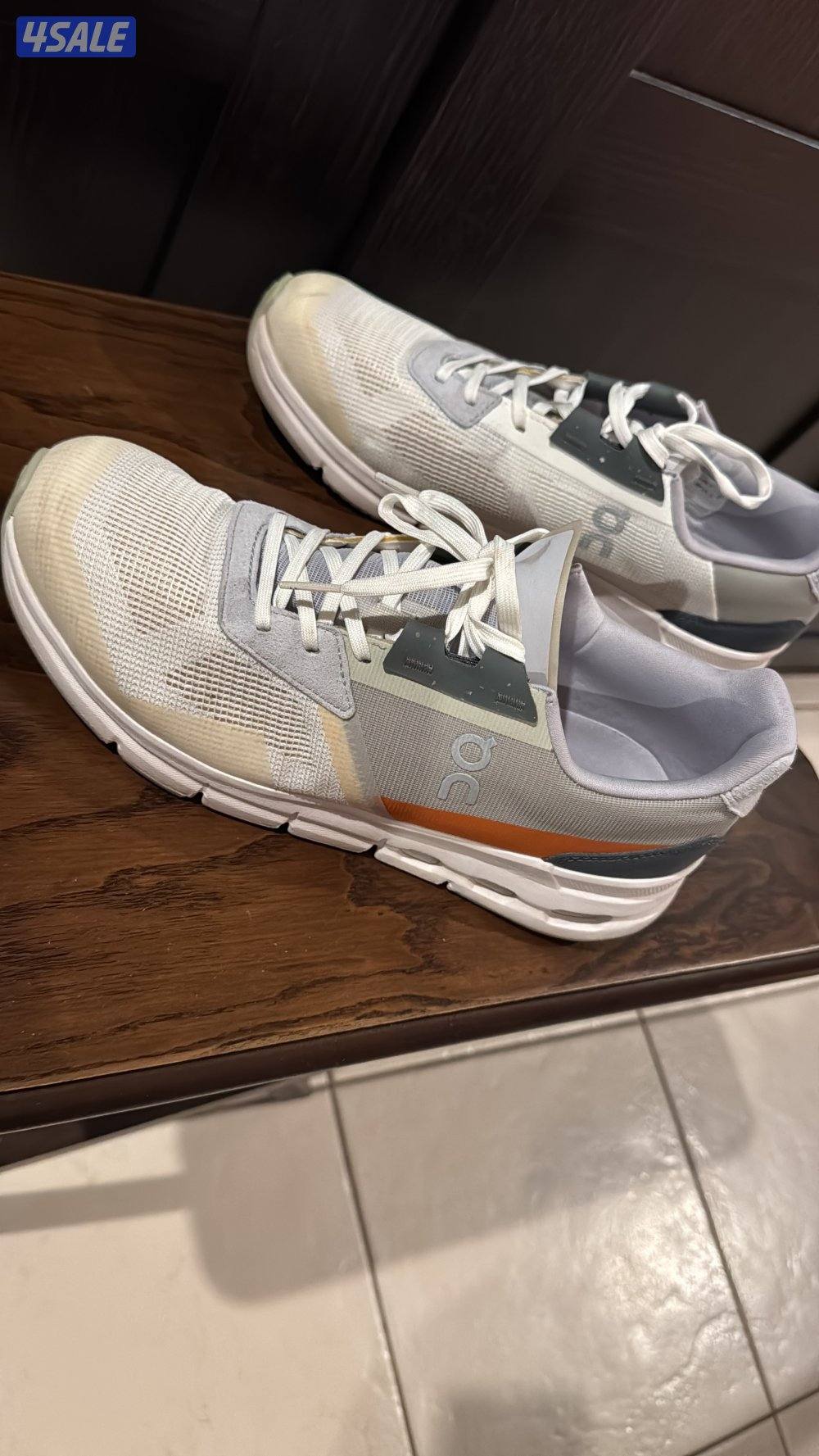 حذاء ماركة on running أصلي0
