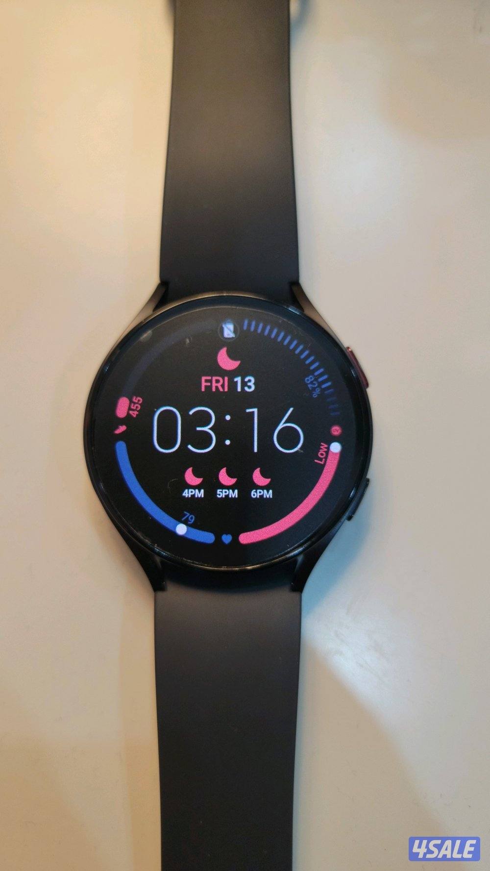 Samsung Galaxy Watch 5 (Black-16GB)2