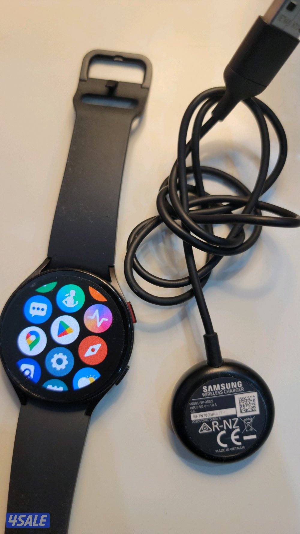 Samsung Galaxy Watch 5 (Black-16GB)4