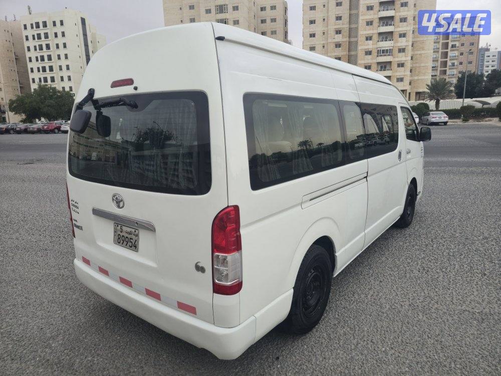 Toyota Hiace Bus 2014 model ( 1.30 km )4