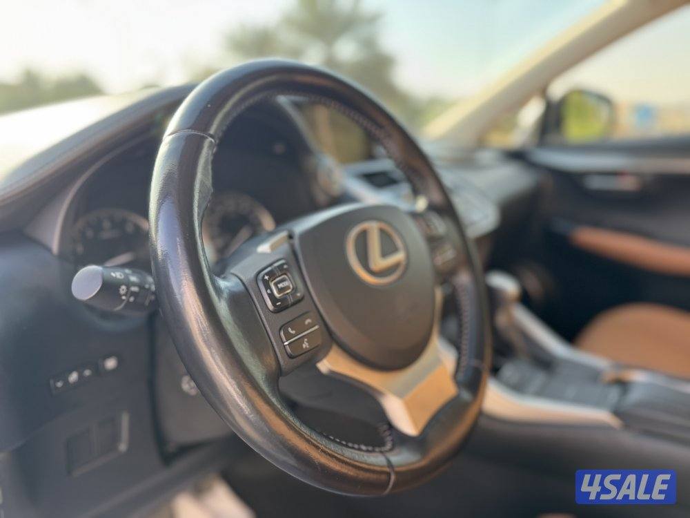 للبيع : جيب لكزس NX 300 : موديل 20208