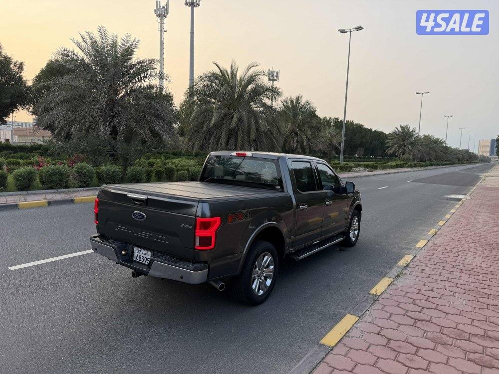 فورد F150 لاريت 2019 صبغ الوكالة بحالة الوكالة كامل المواصفات3