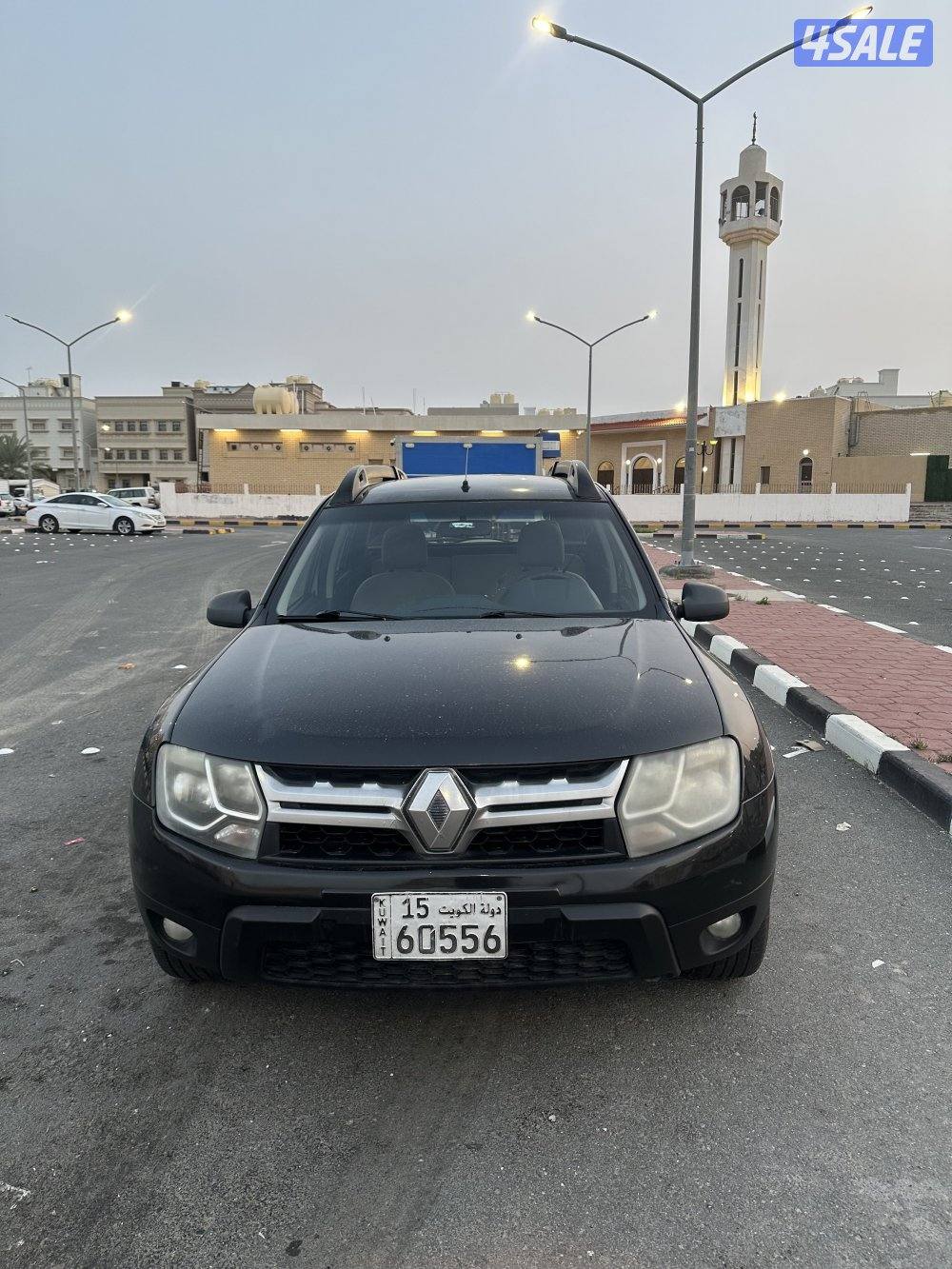 للبيع جيب رينو داستر ٢٠١٧ بحاله ممتازه جدا0