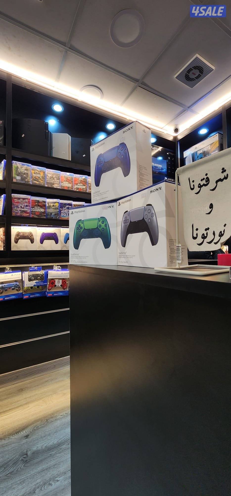 متوفر جميع انواع البلايستيشن والالعاب والاكستسوارات0