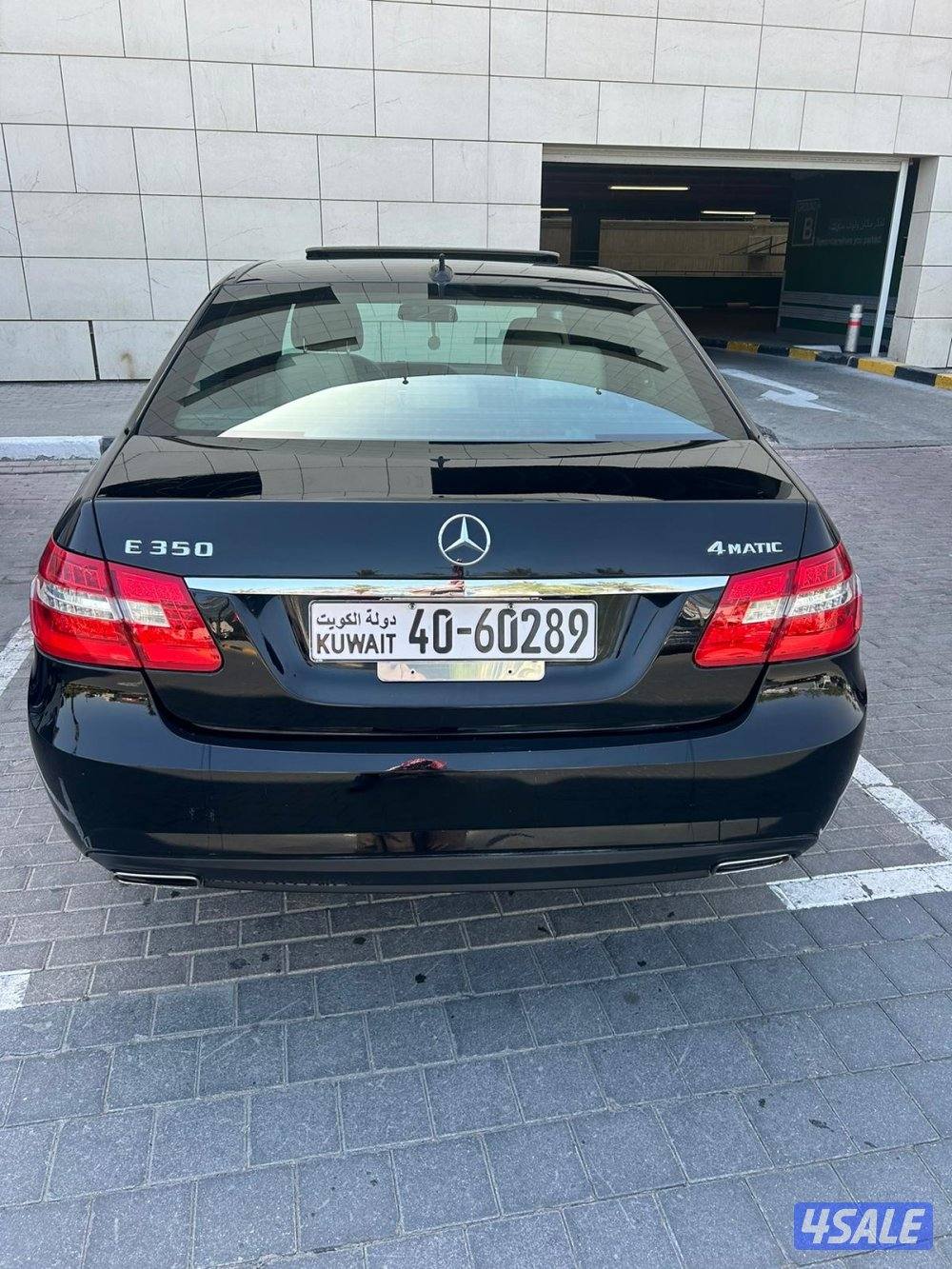 مرسيدس E350  موديل ٢٠١٠ ماشي ٣٠٣ الف كم2