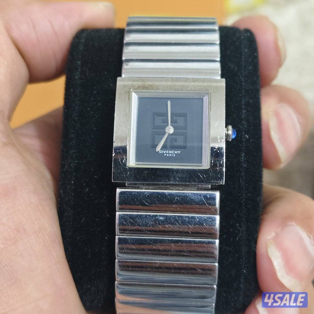 Givenchy Blue Stainless Steel Apsaras Women's Wristwatch 23mm4