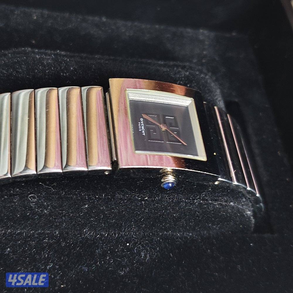 Givenchy Blue Stainless Steel Apsaras Women's Wristwatch 23mm5