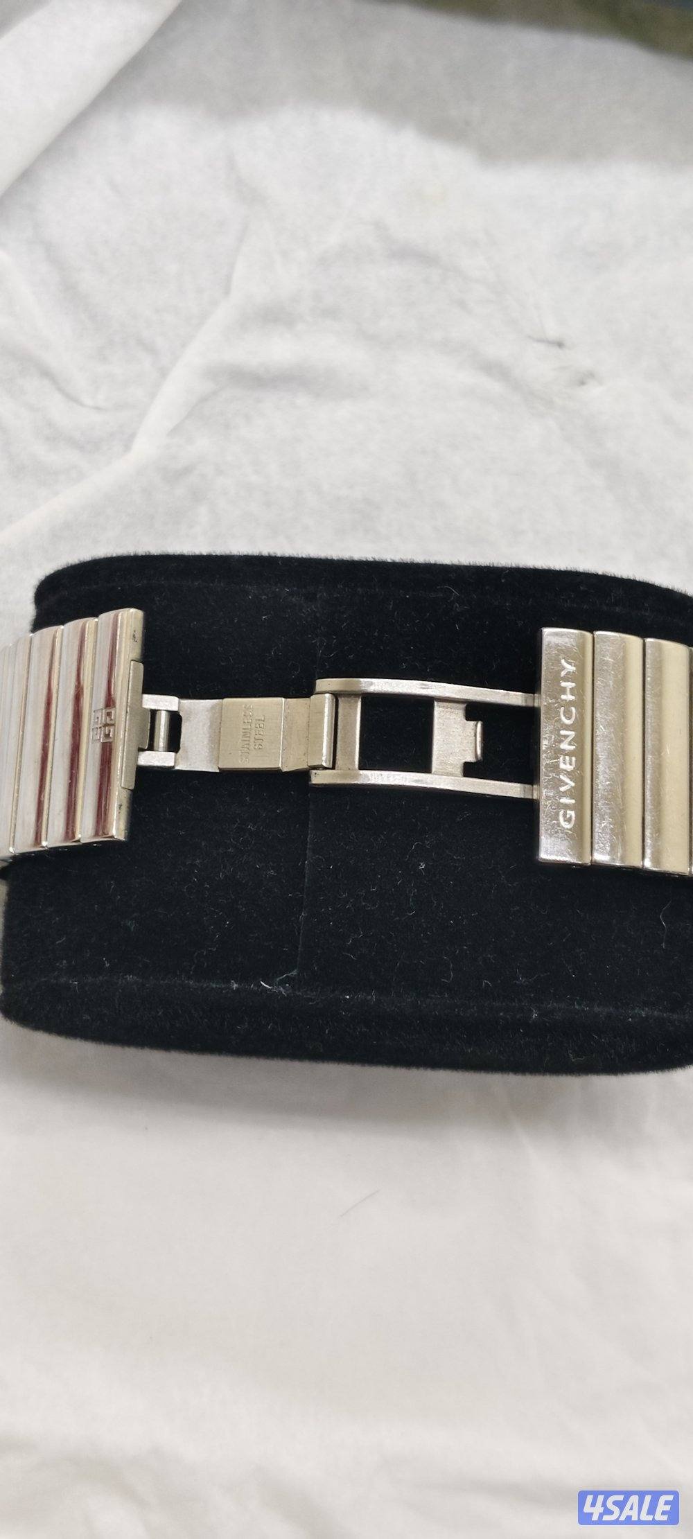 Givenchy Blue Stainless Steel Apsaras Women's Wristwatch 23mm7