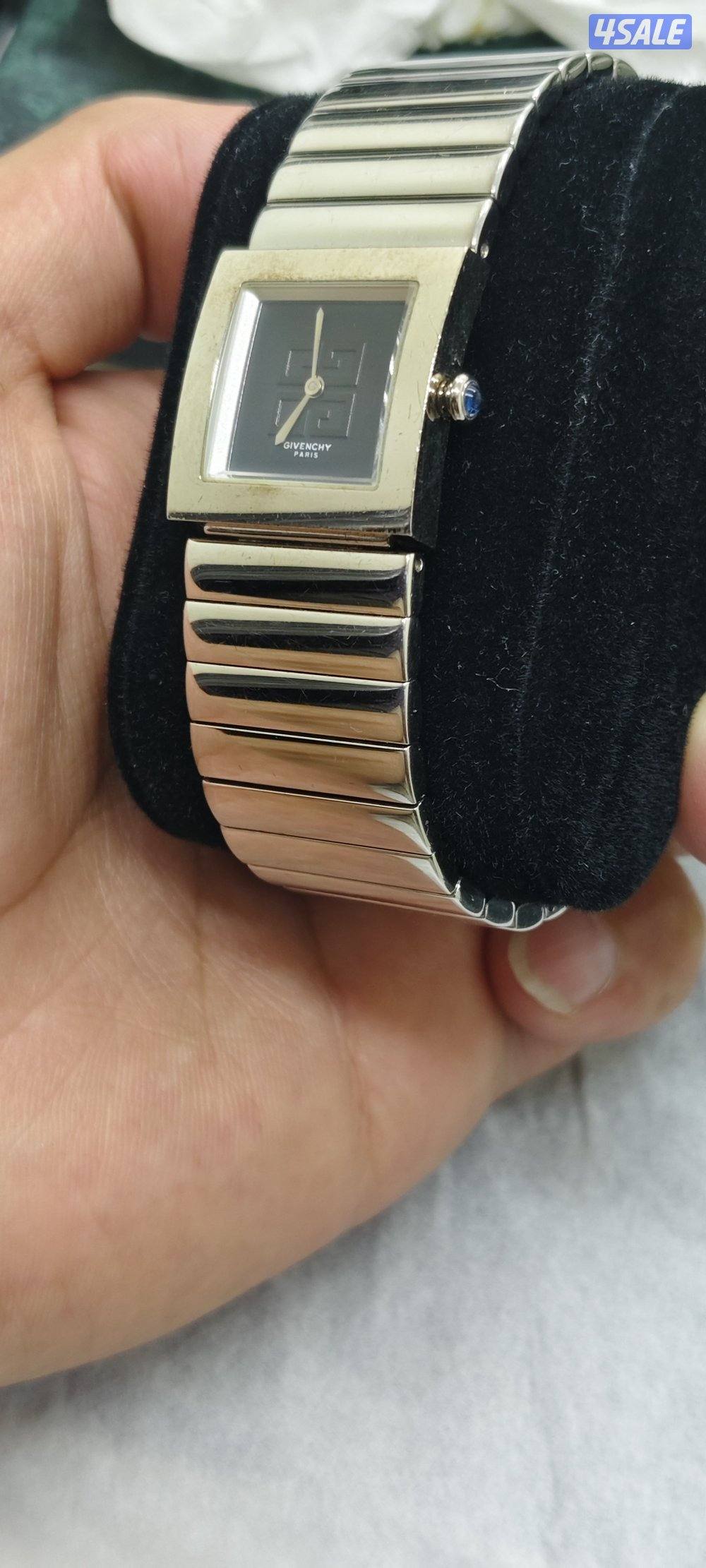 Givenchy Blue Stainless Steel Apsaras Women's Wristwatch 23mm8