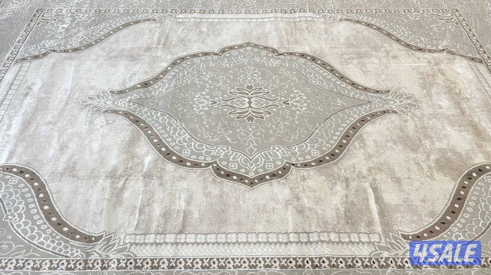 للبيع سجادة جديدة1