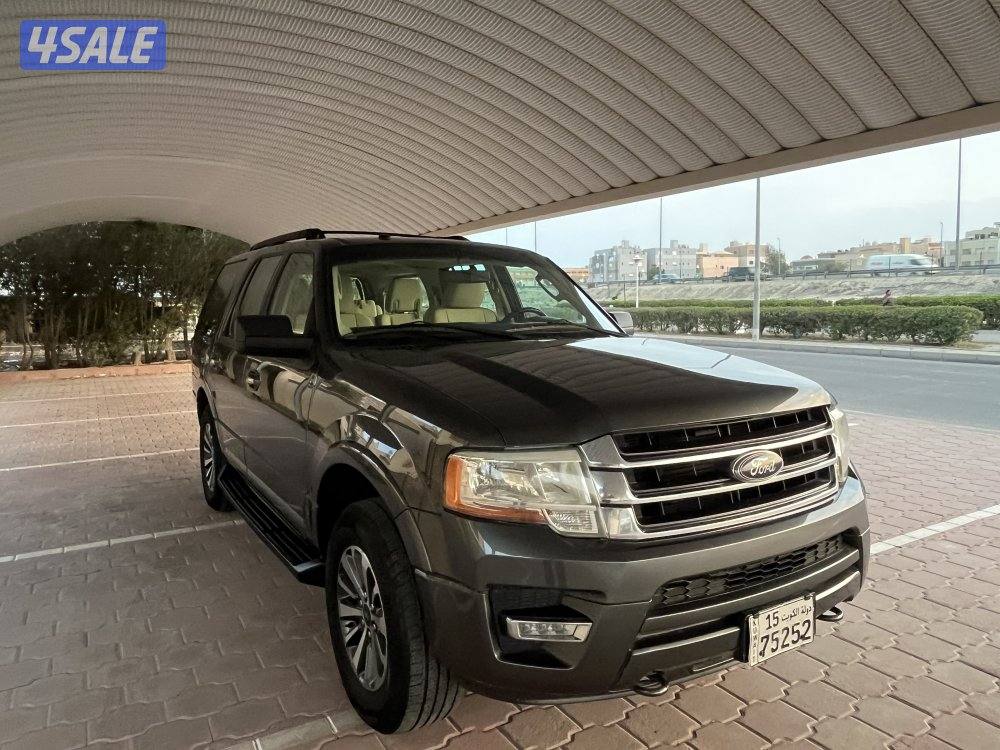 فورد اكسبديشن 2016 بحالة ممتازة صبغ الوكالة بالكامل8