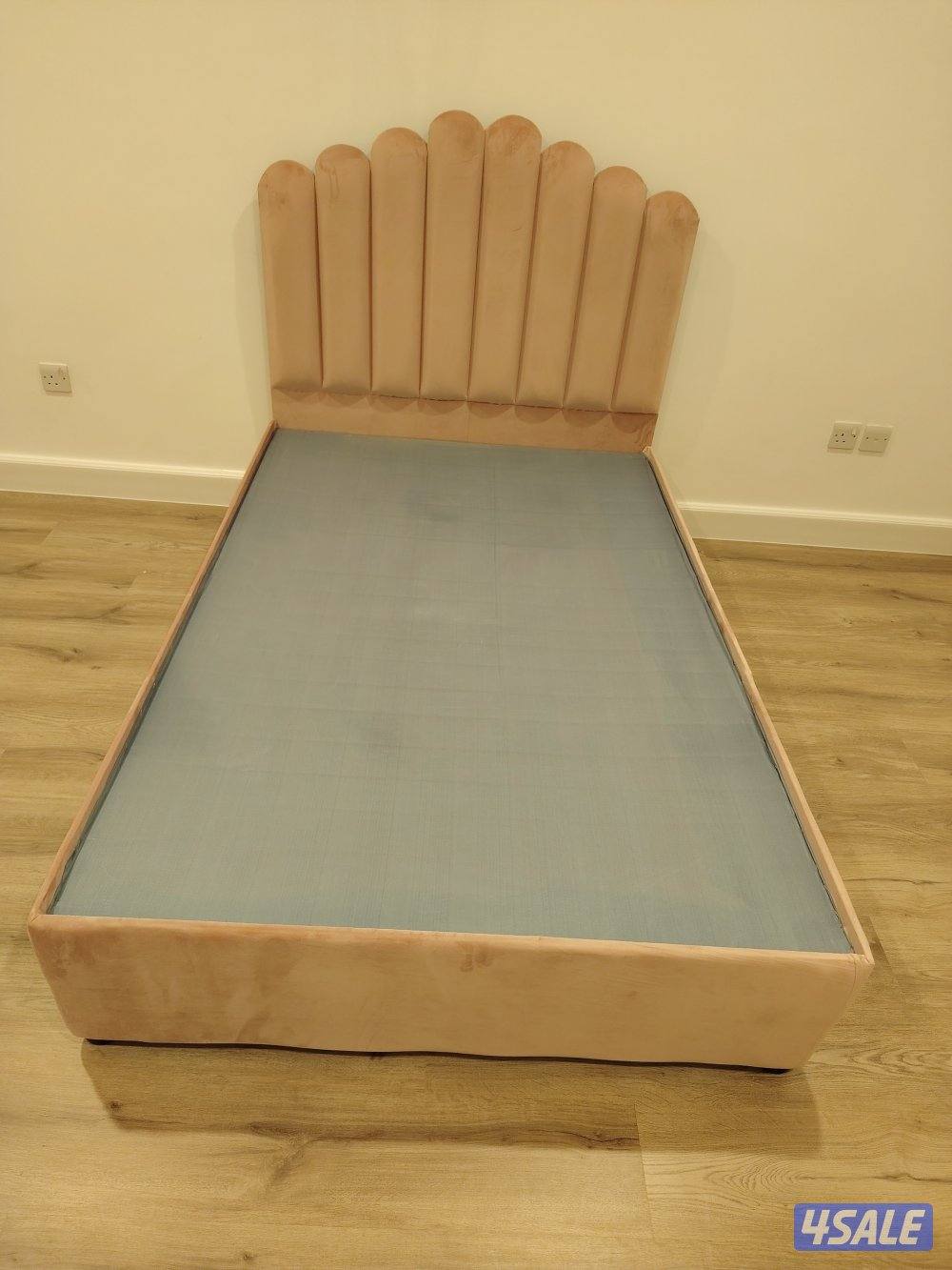 سراير وفرشات طبية بكل المقاسات وأرخص الأسعار وجميع الدزينات والالوان م2