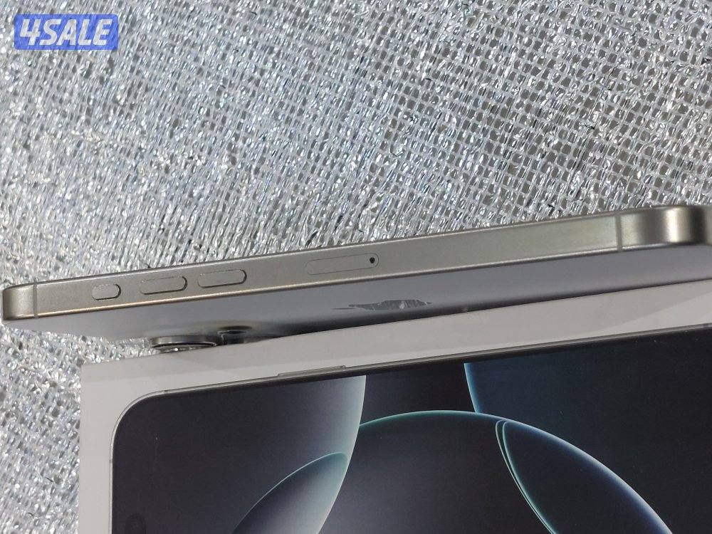 للبيع جهازين ١٦ بروماكس و١٤ كامرتين3