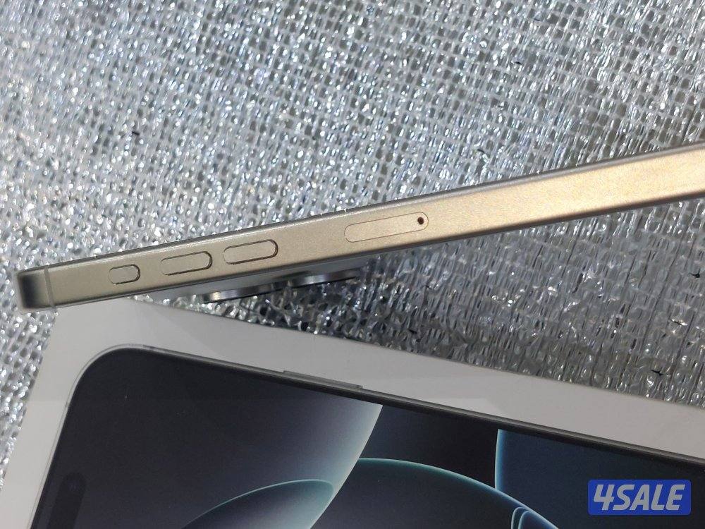 للبيع جهازين ١٦ بروماكس و١٤ كامرتين5