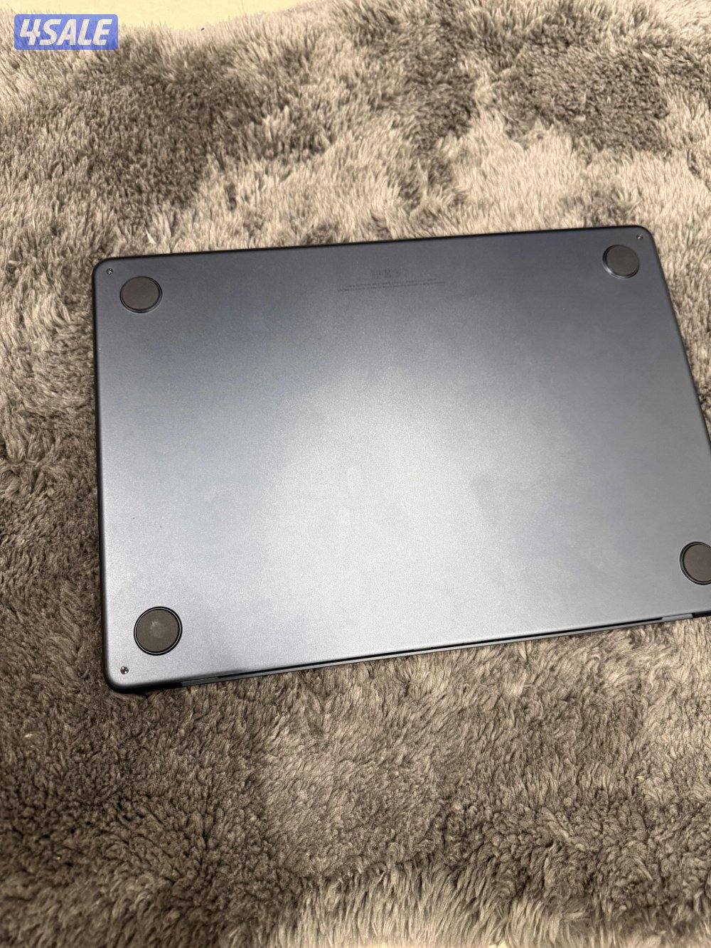 ماك بوك اير m3 كلحي نظيف1