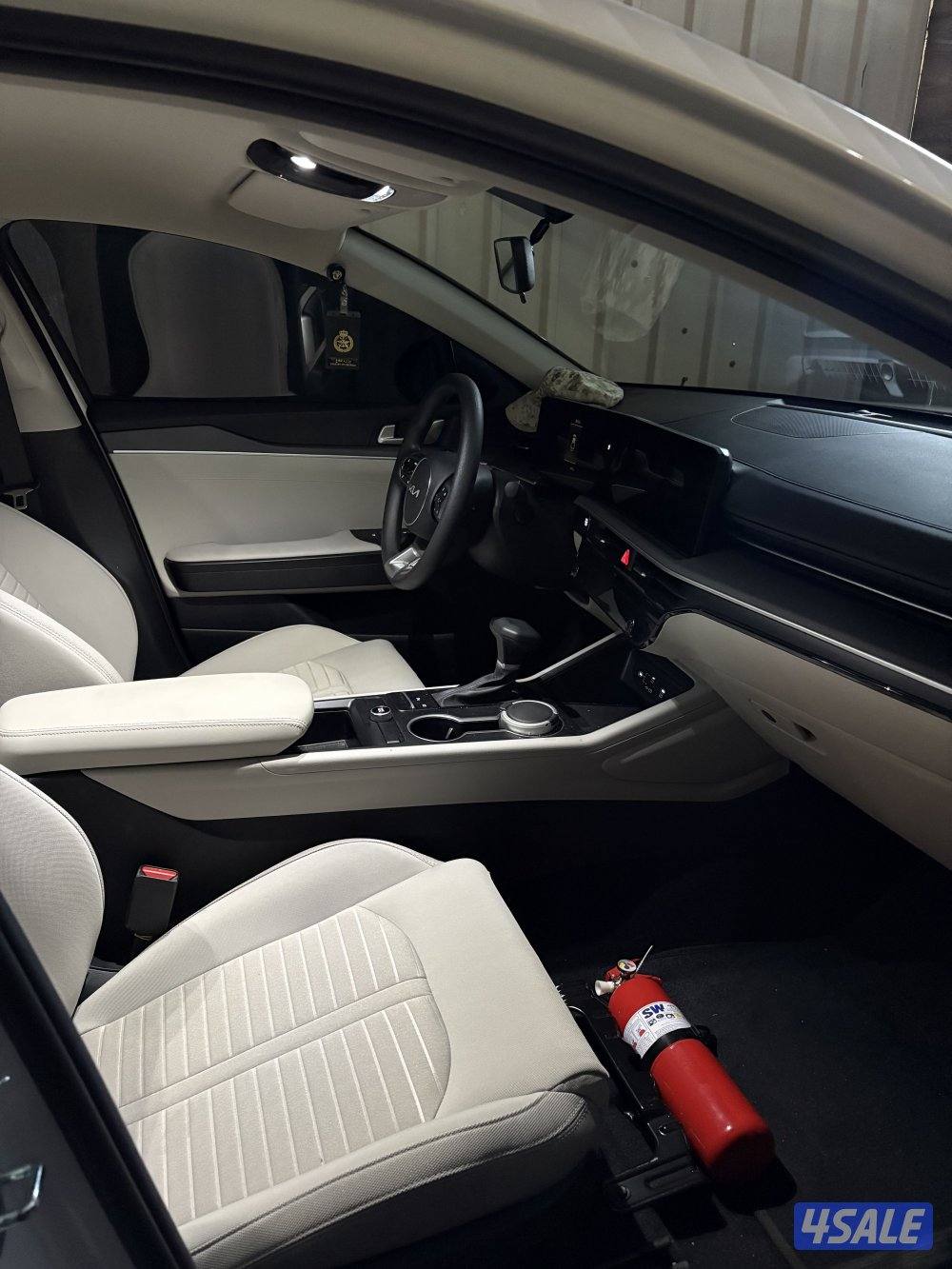 للبيع كيا k5 وارد الوكاله ماشيه ٤ الاف كيلو تأميل شامل4