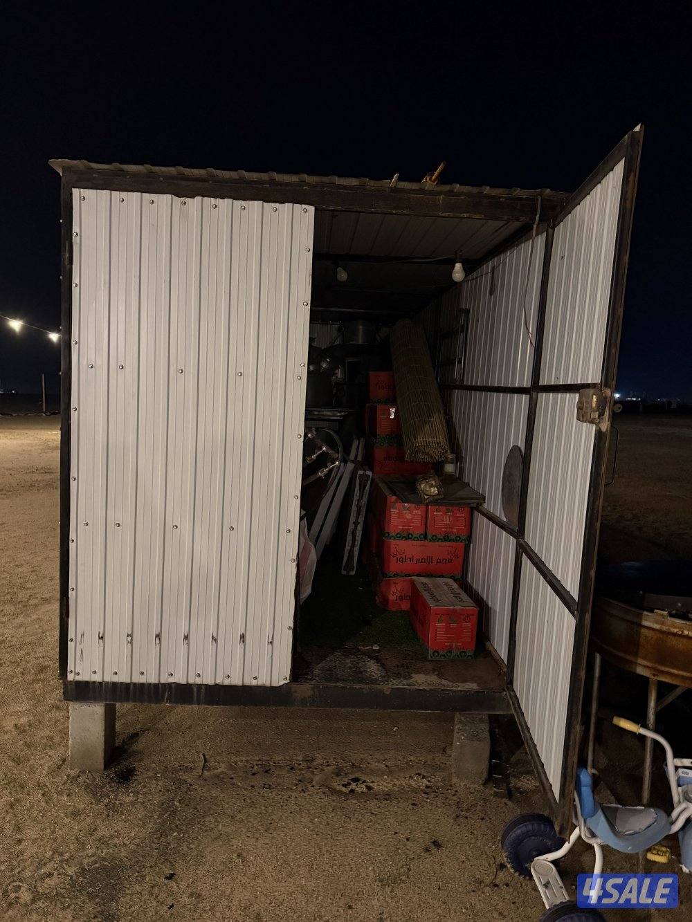 للبيع مخزن قلص3