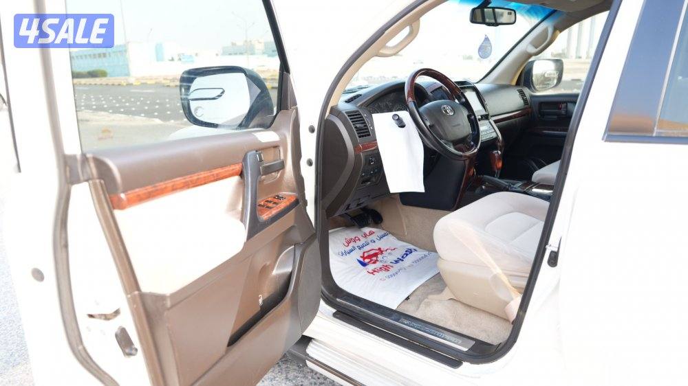 للبيع: لاندكروزر GXR موديل 2010 - صبغ الوكالة (المالك الأول) 💎7