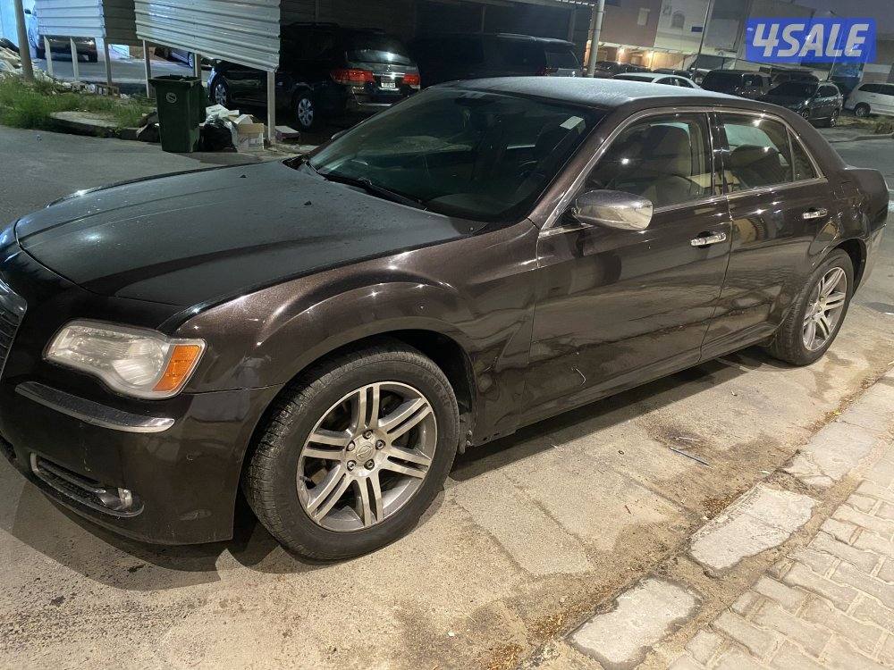 كرايزلر C300 هيمي 20130