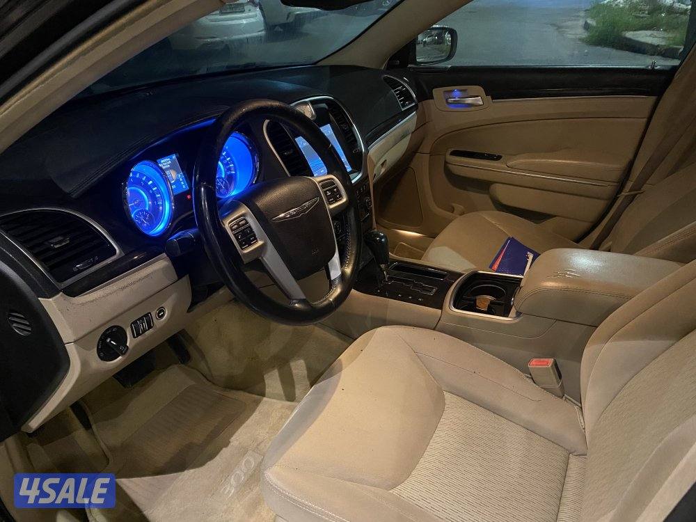 كرايزلر C300 هيمي 20134