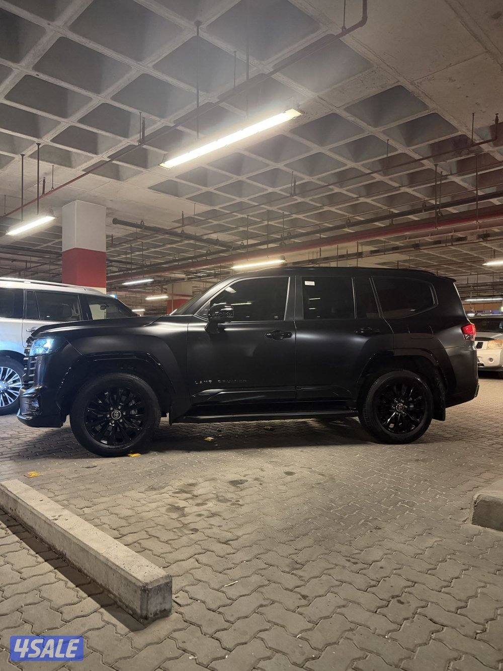 لاند كروزر ايرو اس 20252