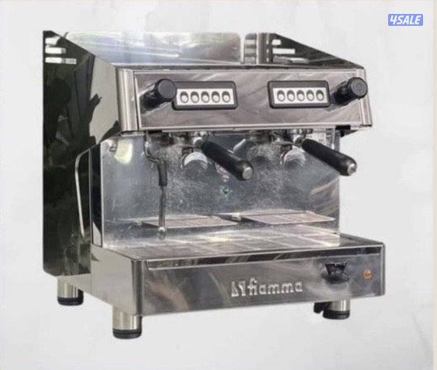 للبيع مكينة قهوى و مطحنه إطاليه0