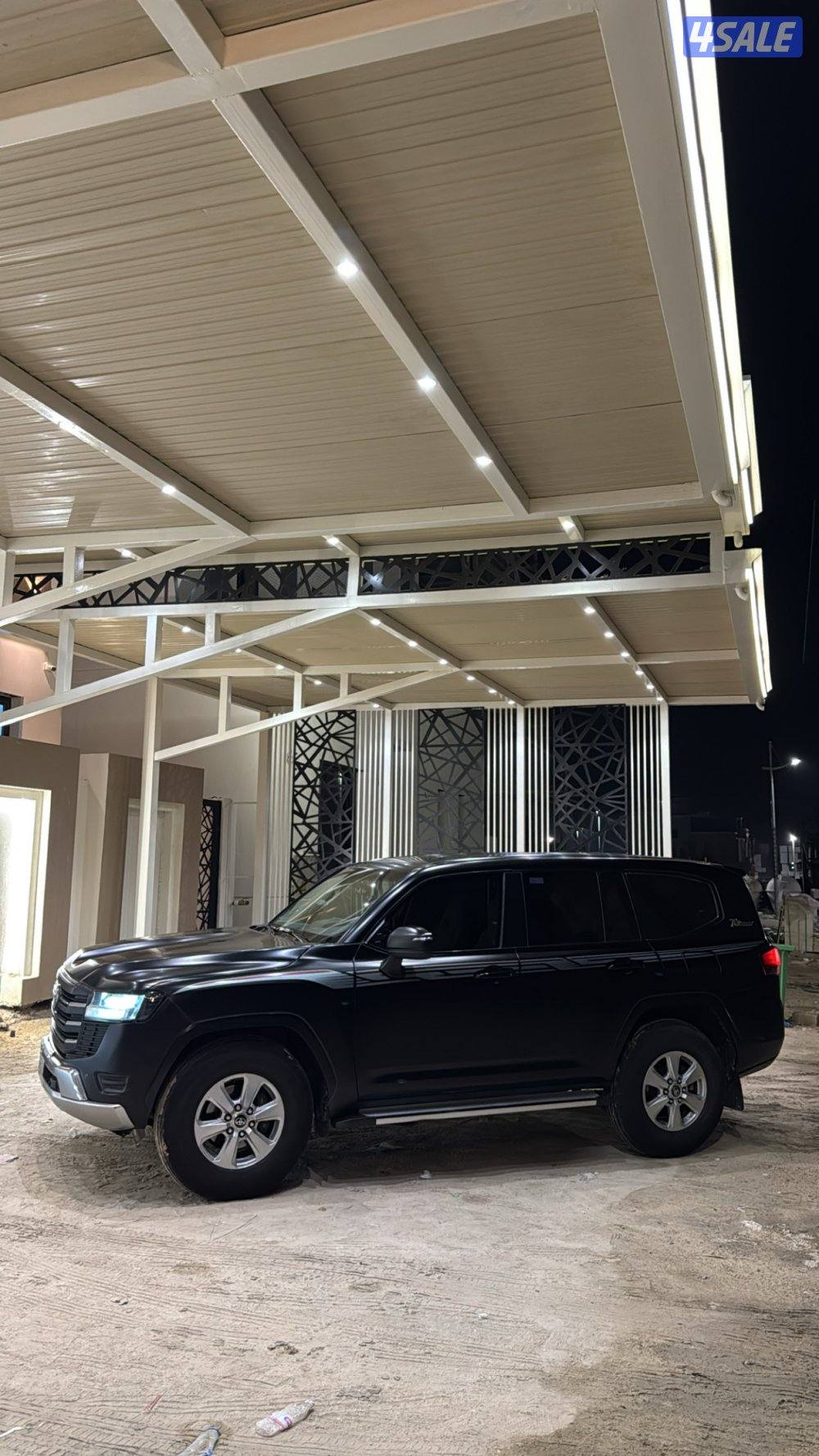 لاندكروز وارد قطر موديل 2022 GX الممشى 230 الف5