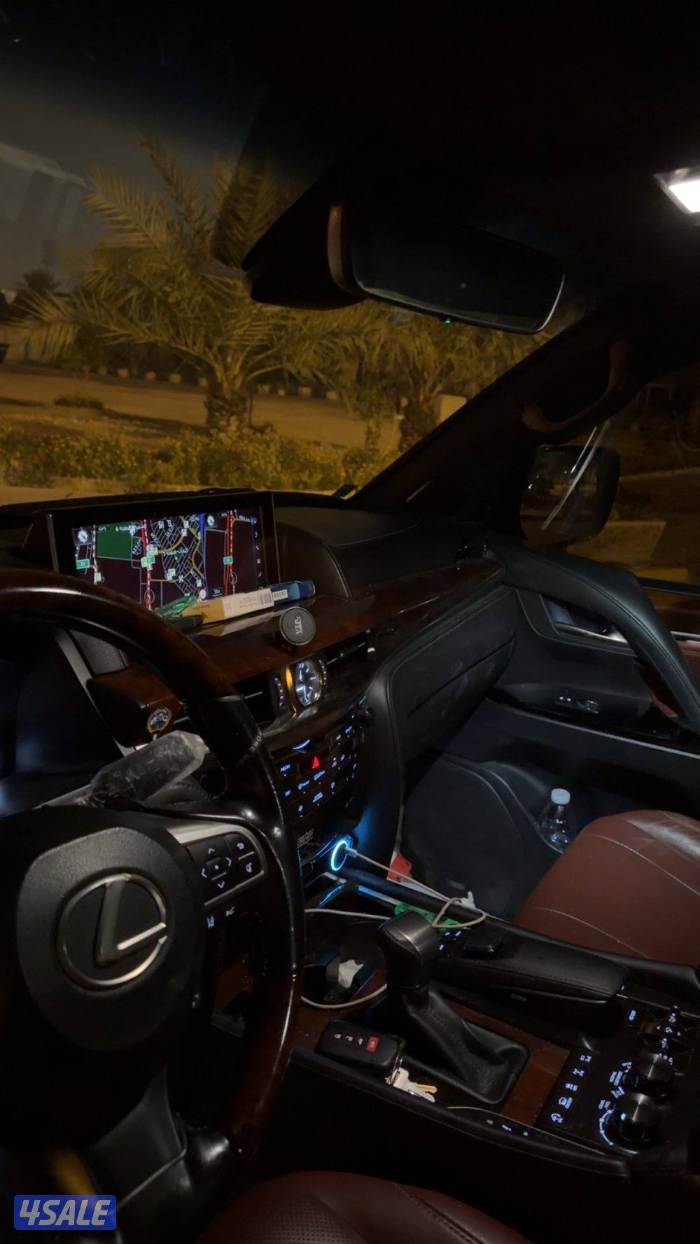 لكزس وارد الساير 2017 صبغ الوكاله2