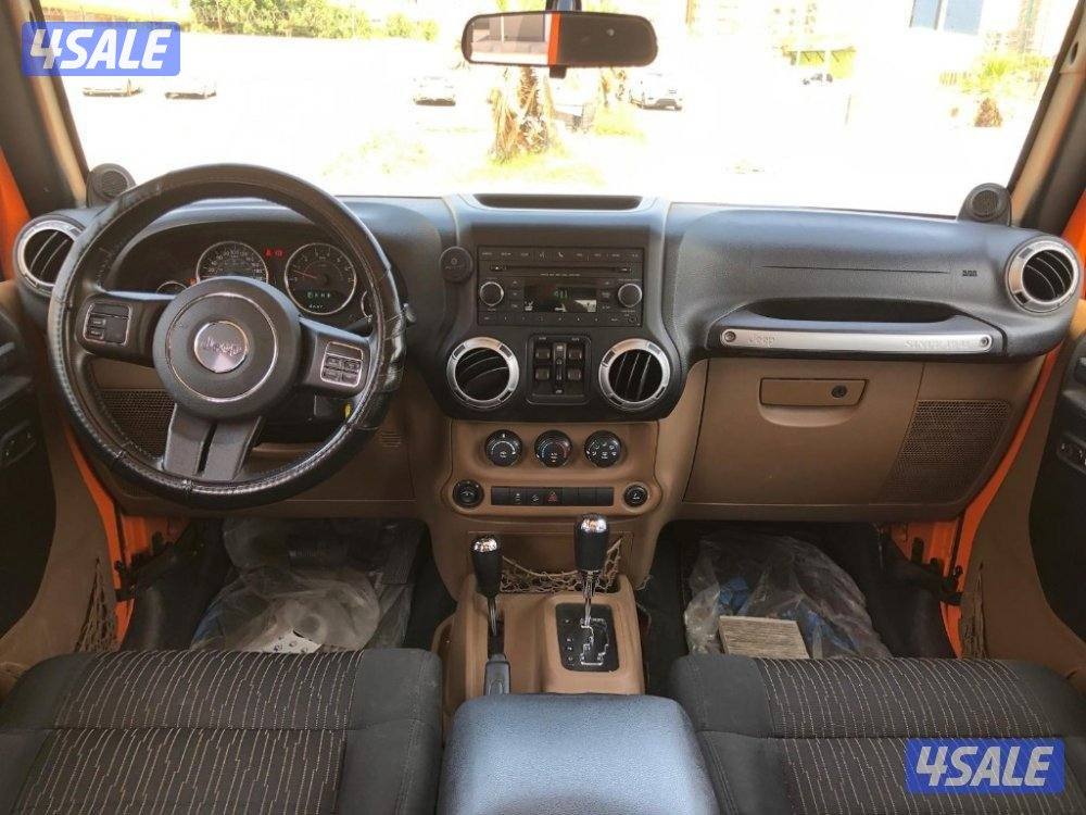 A beautiful and unique 2012 Jeep Wrangler Sahara Limited  I142000 KM9
