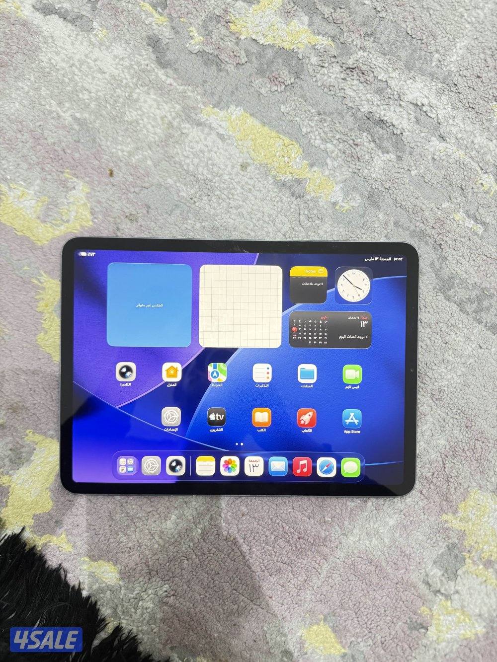 ايباد برو ١١ انش ٢٠٢٠ نظيف وبحاله ممتازه ١٢٨ جيجا4