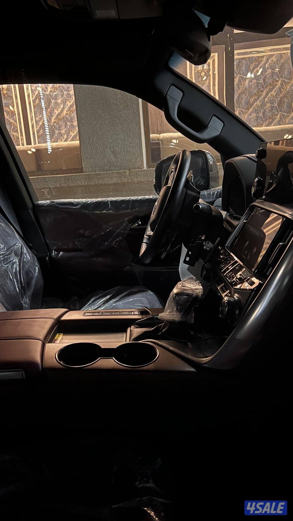 لكزس الدرجه الأولى4