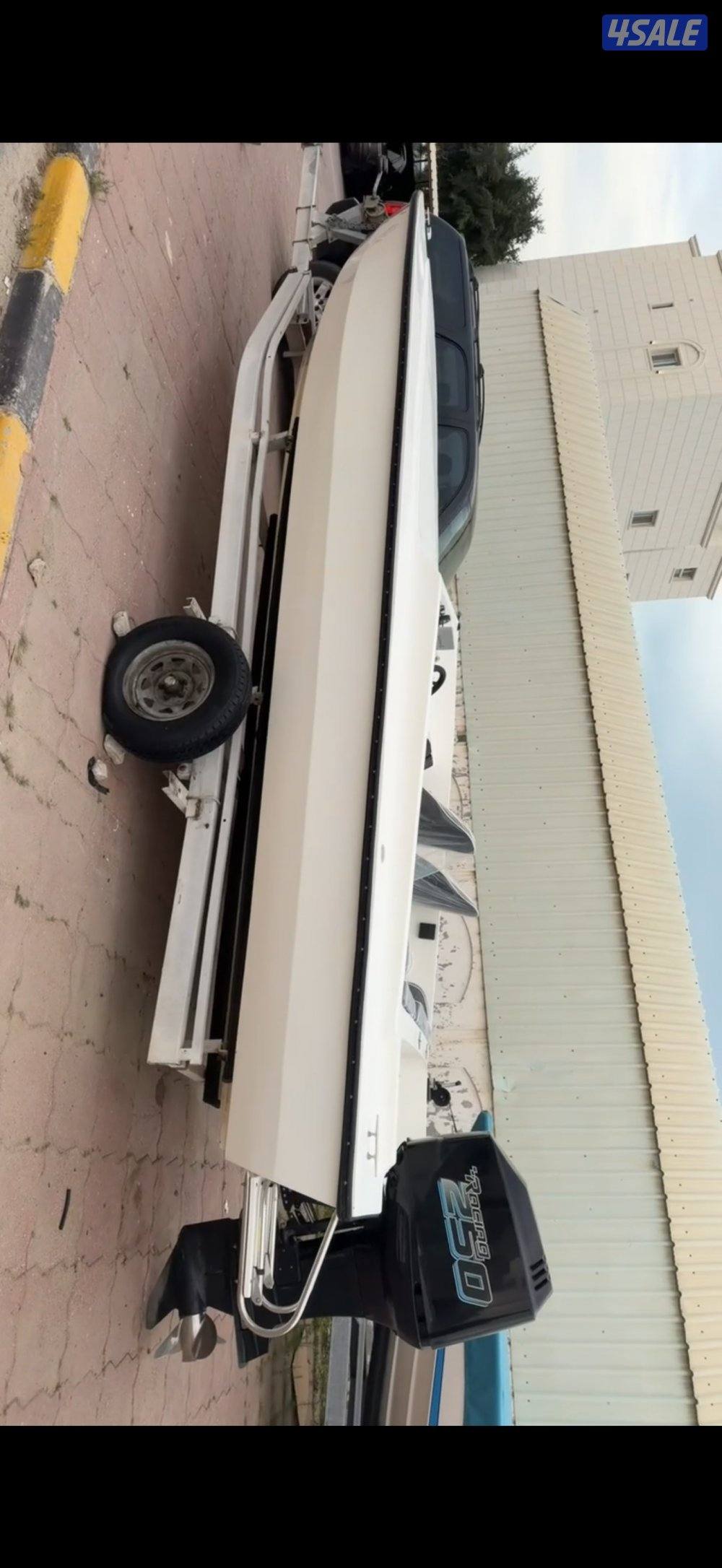 للبيع فلوستي ٢٤2