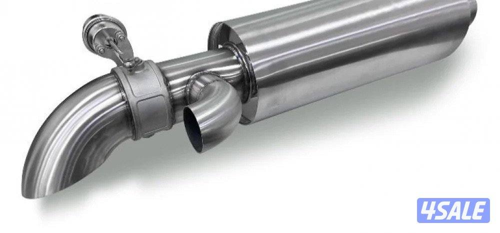 للبيع اقزرز اف ون معه كامل مرفقاته0