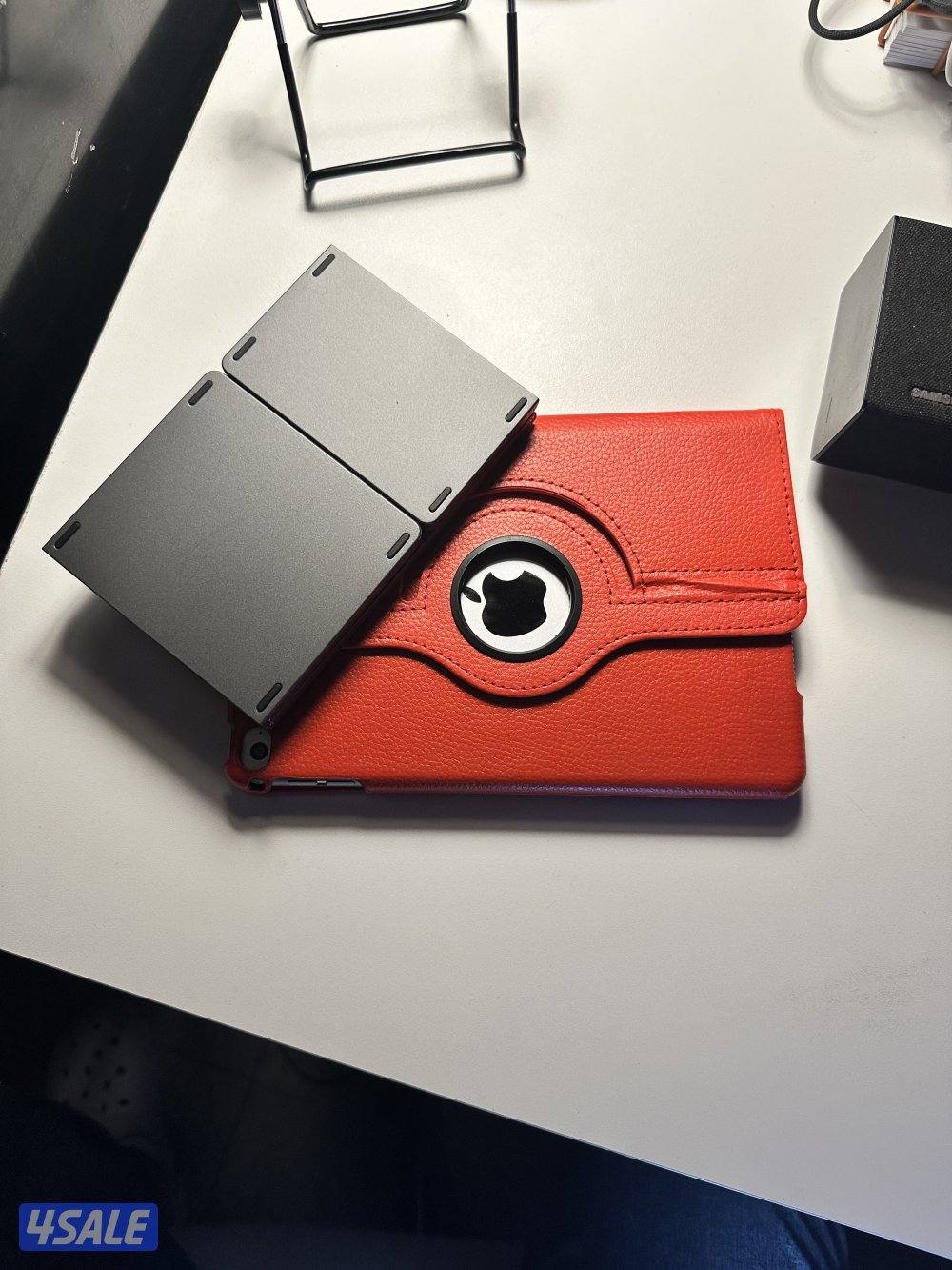 Apple 128gb Ipad mini 4 excellent condition1