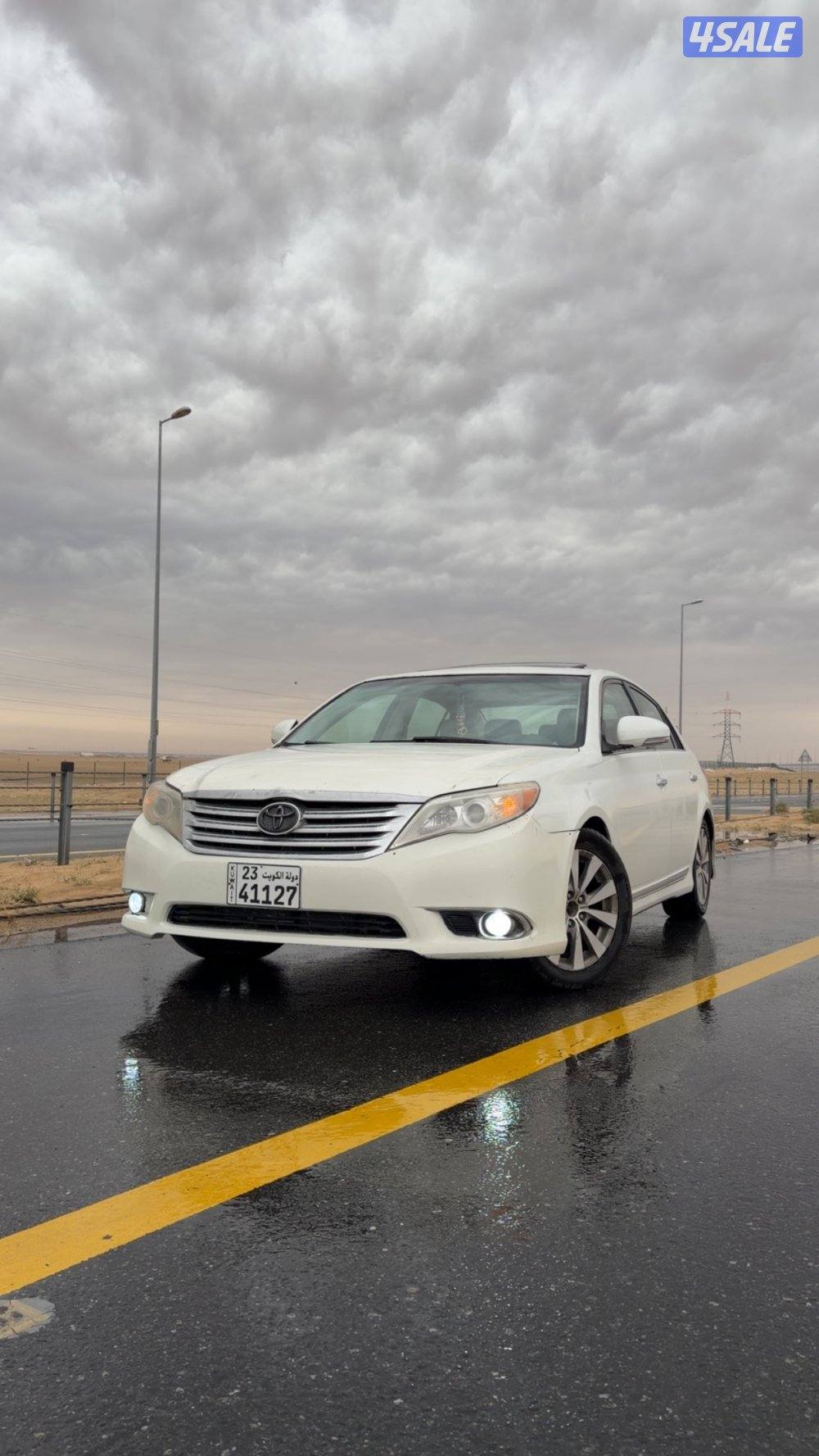 تيوتا افالون صالون0