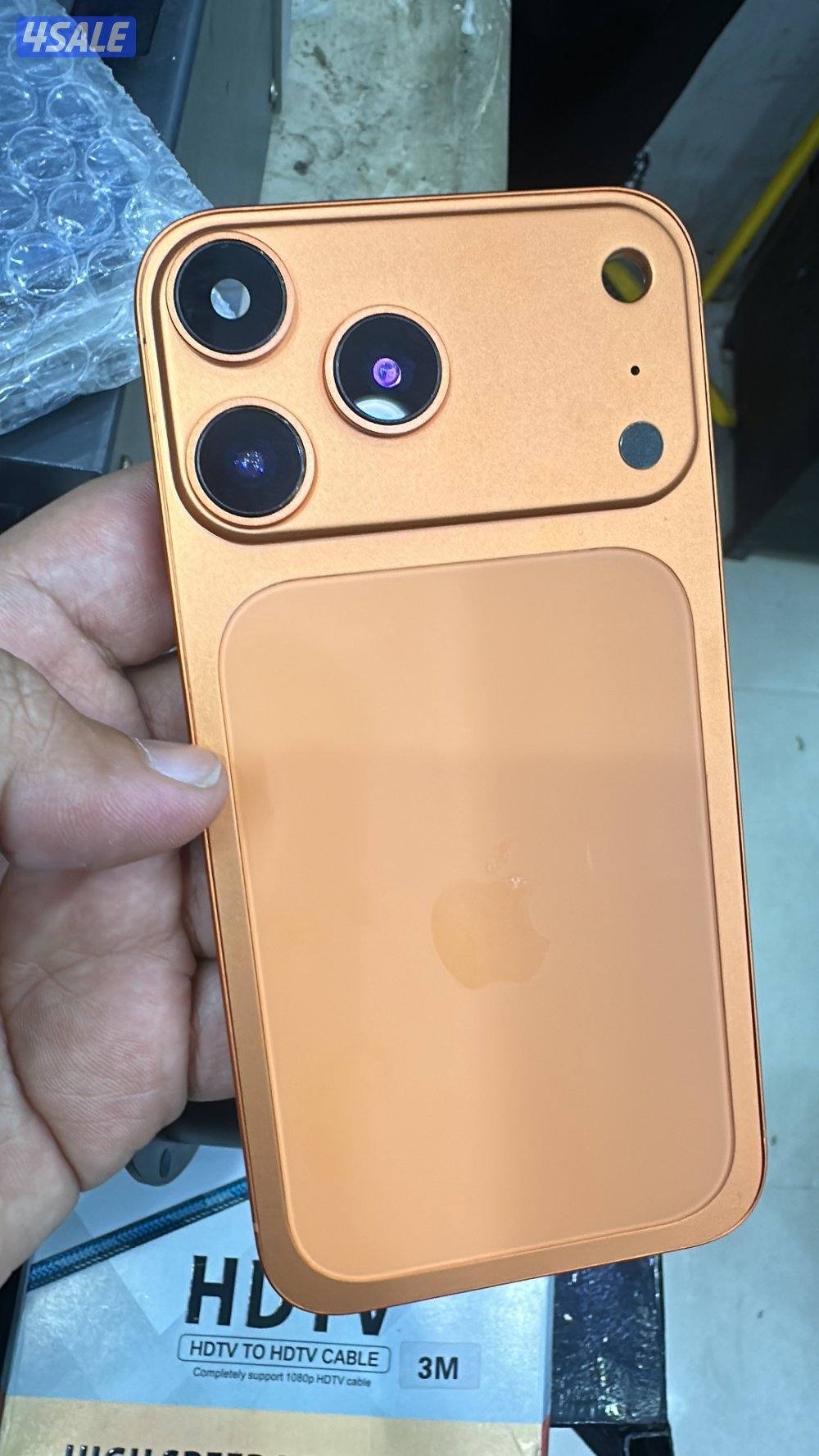 اكسسوارت الموبايل وشواحن كامله وويرات وجميع اغراض الايفون وصيانتها0