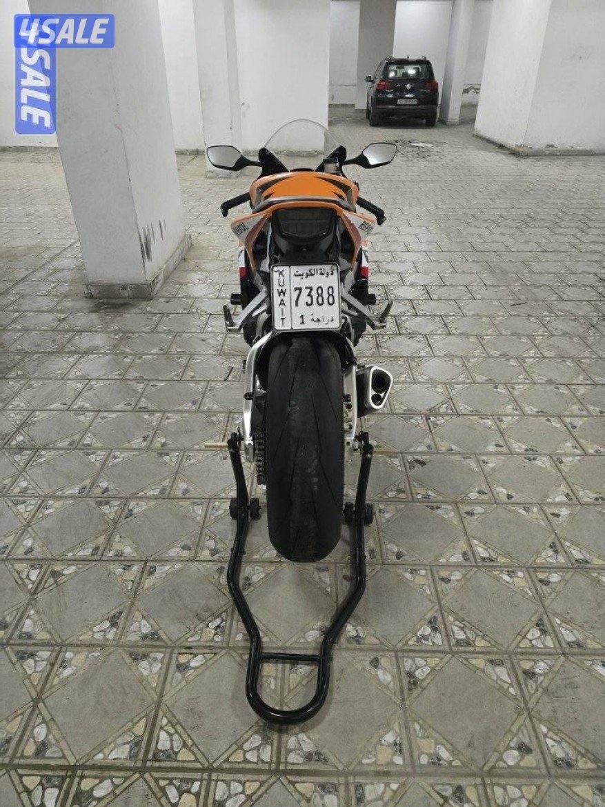 Honda CBR1000 Repsol5